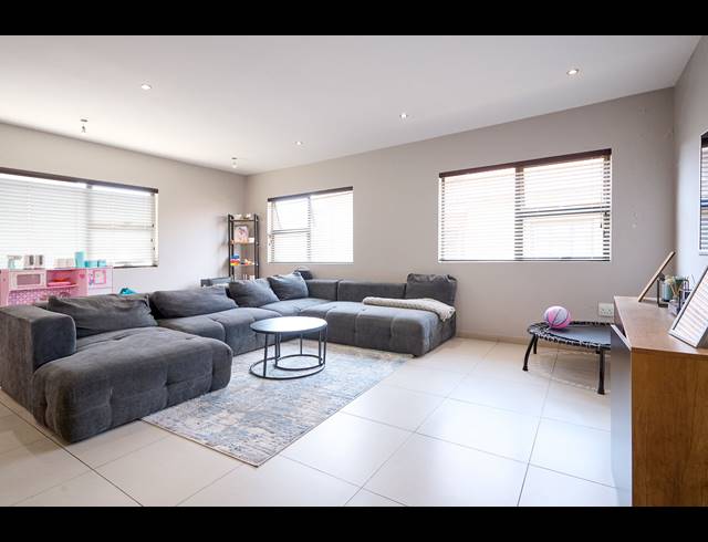 3 BEDROOM HOUSE FOR SALE IN BARBEQUE DOWNS